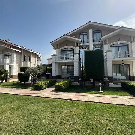 ヴィラ Private Private Pool With 3 Bedroom 3 Bathroom ベレキ